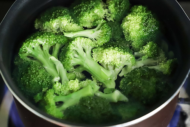 ブロッコリーは高たんぱく質で増量・減量どちらにも使える筋肉野菜